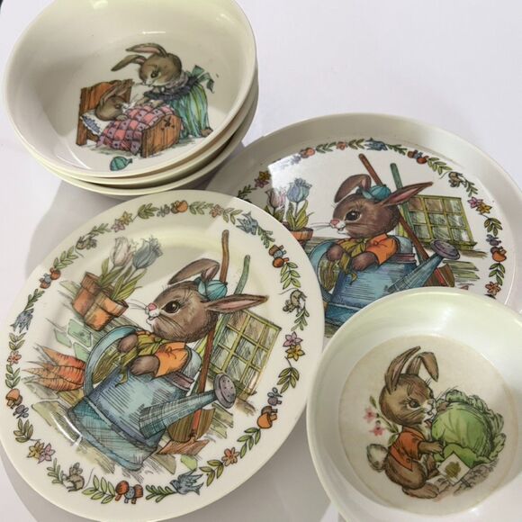 Vintage 60s/ 70s Melamine Peter Rabbit Childrens Plates & Bowls, 6pc - Picture 3 of 4